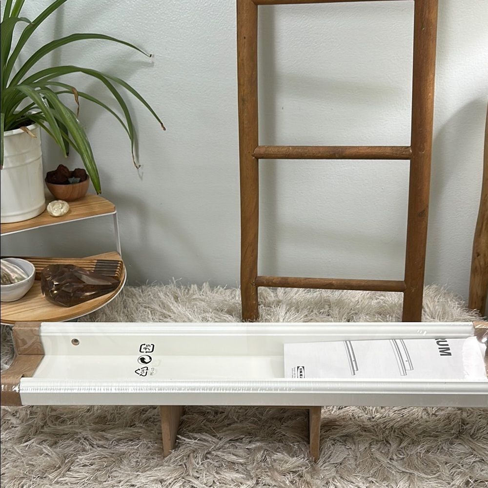 Ikea Virserum 21 5/8" White/Cream
Shelf Picture Ledge 902.712.33